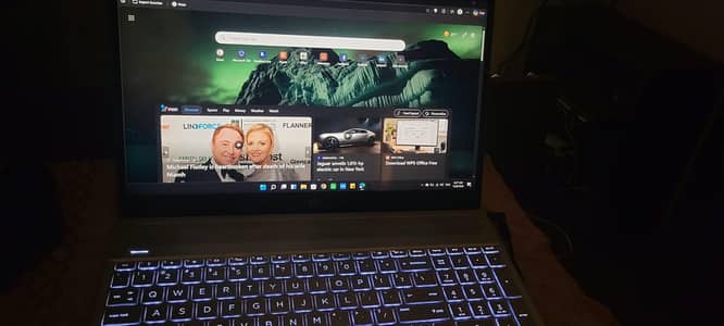 HP ultrabook core i7-8550u 8GB RAM +119GB SSD+466GB HHD