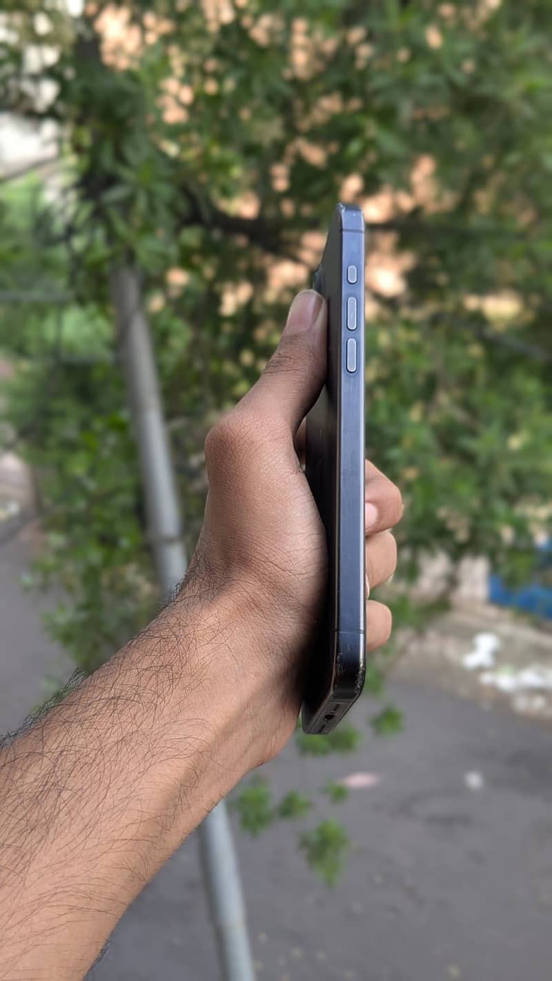 iPhone 15 Pro Max Jv 2