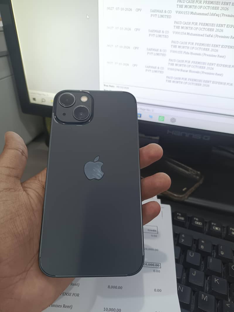 Apple iPhone 13 (JV) 0