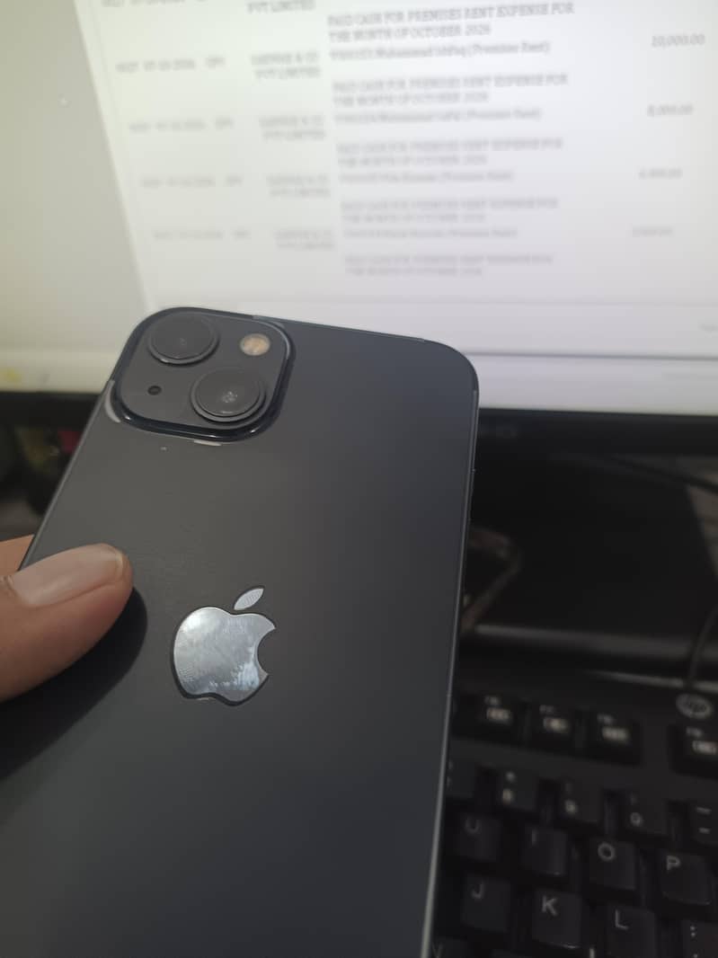 Apple iPhone 13 (JV) 1