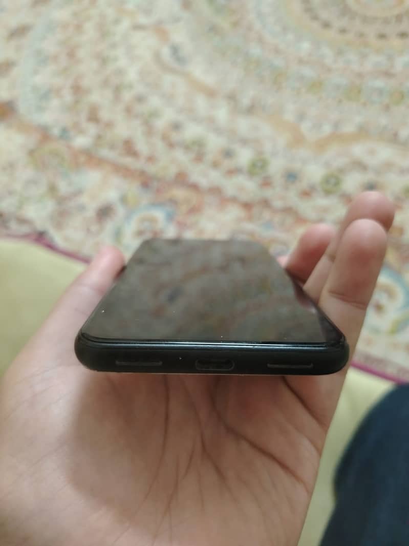 Google Pixel 4 8