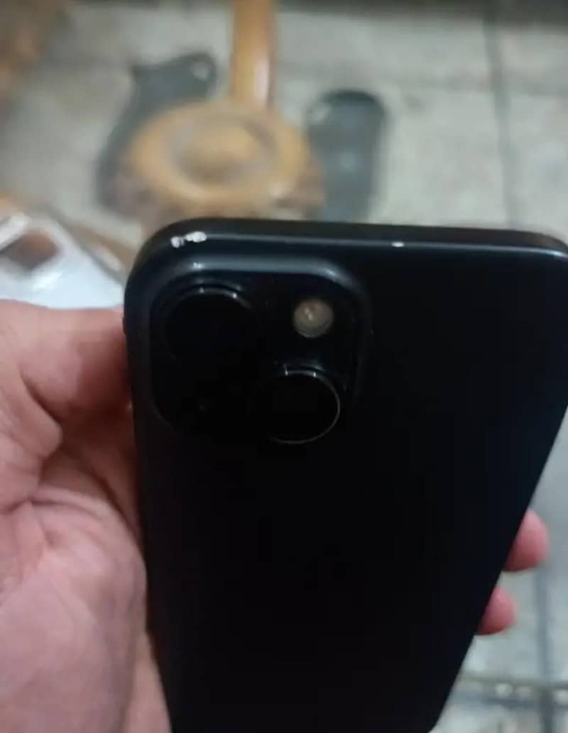 iPhone 15 2