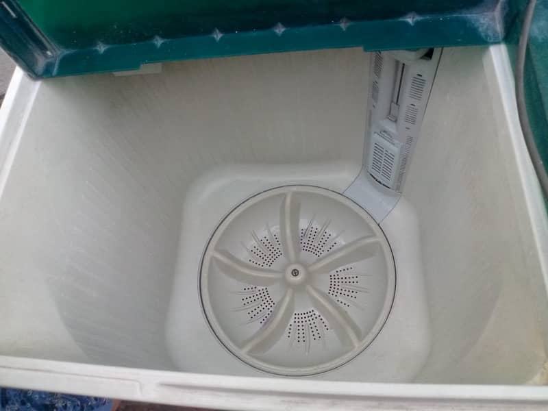 Haier semi automatic washing machine 1