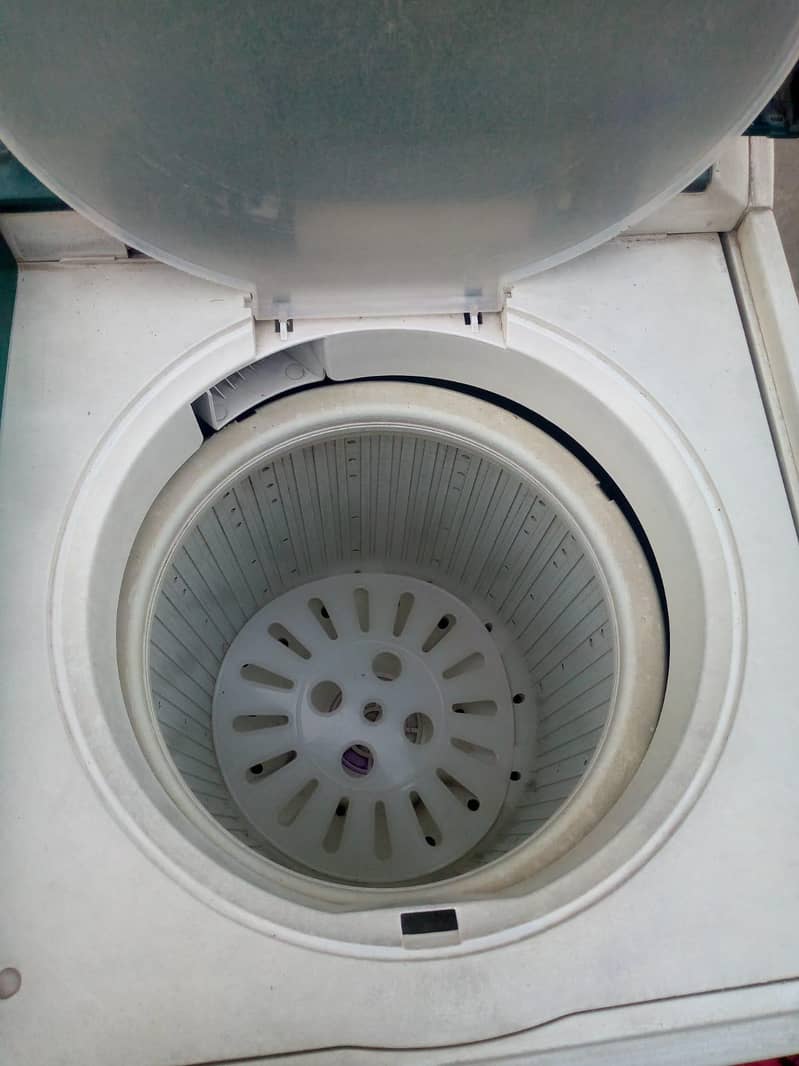 Haier semi automatic washing machine 2