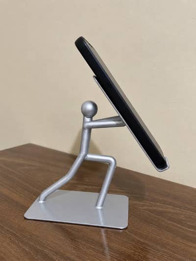 Mobile Holding Stand