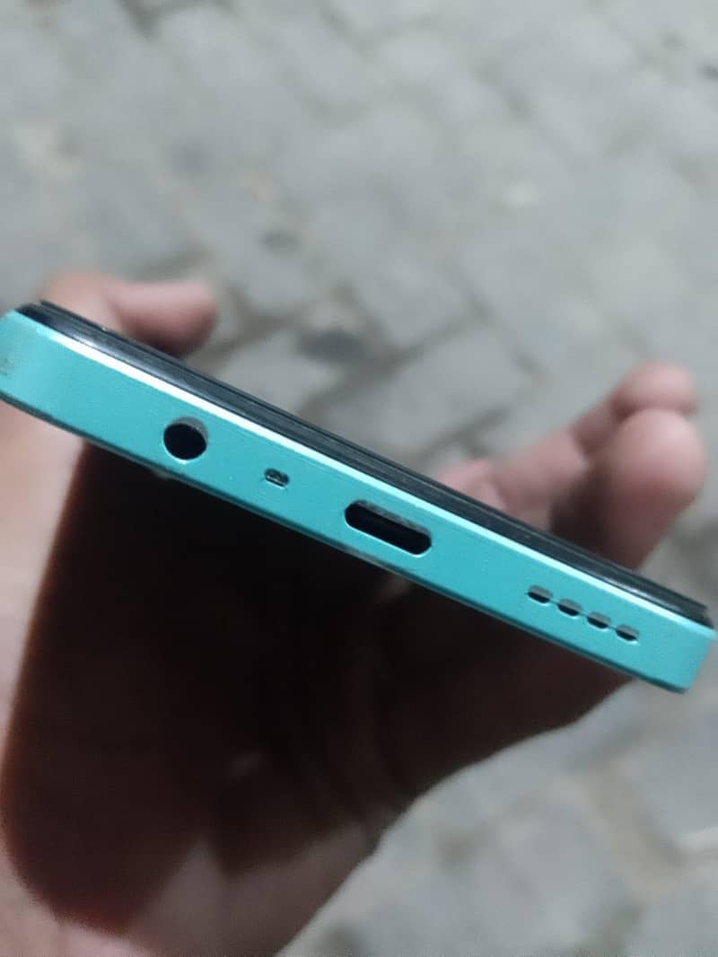 Realme C51 1
