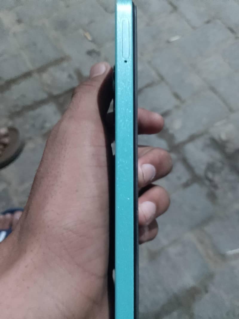 Realme C51 6