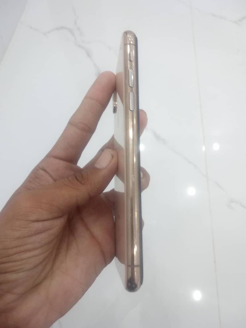 Apple iPhone XS 2