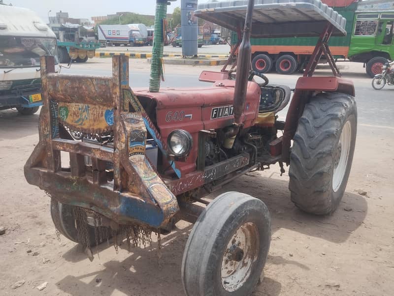 640 Tractor v good condition 1