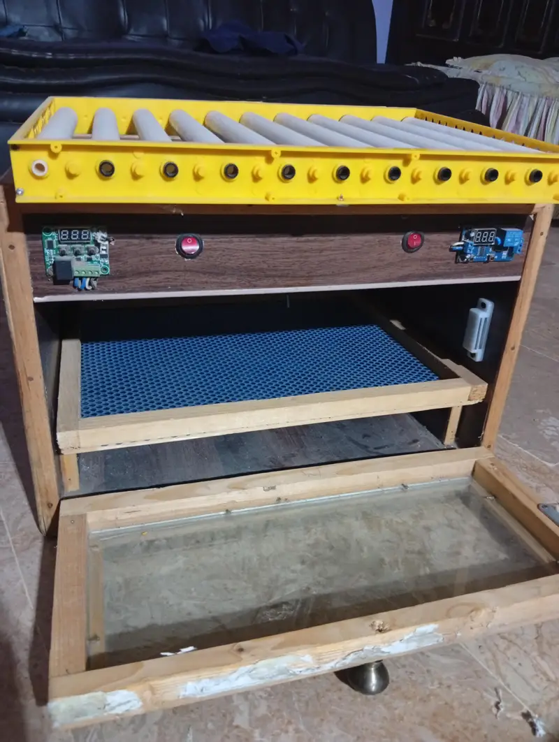 fully automatic incubator — photo 2