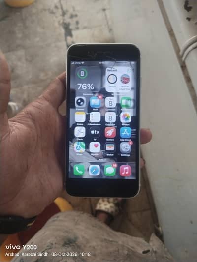 Apple iPhone SE