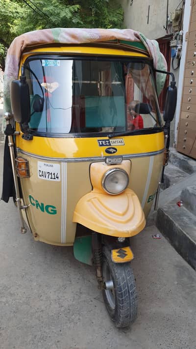 Tftar CNG Rickshaw 2025 Model – Excellent Condition