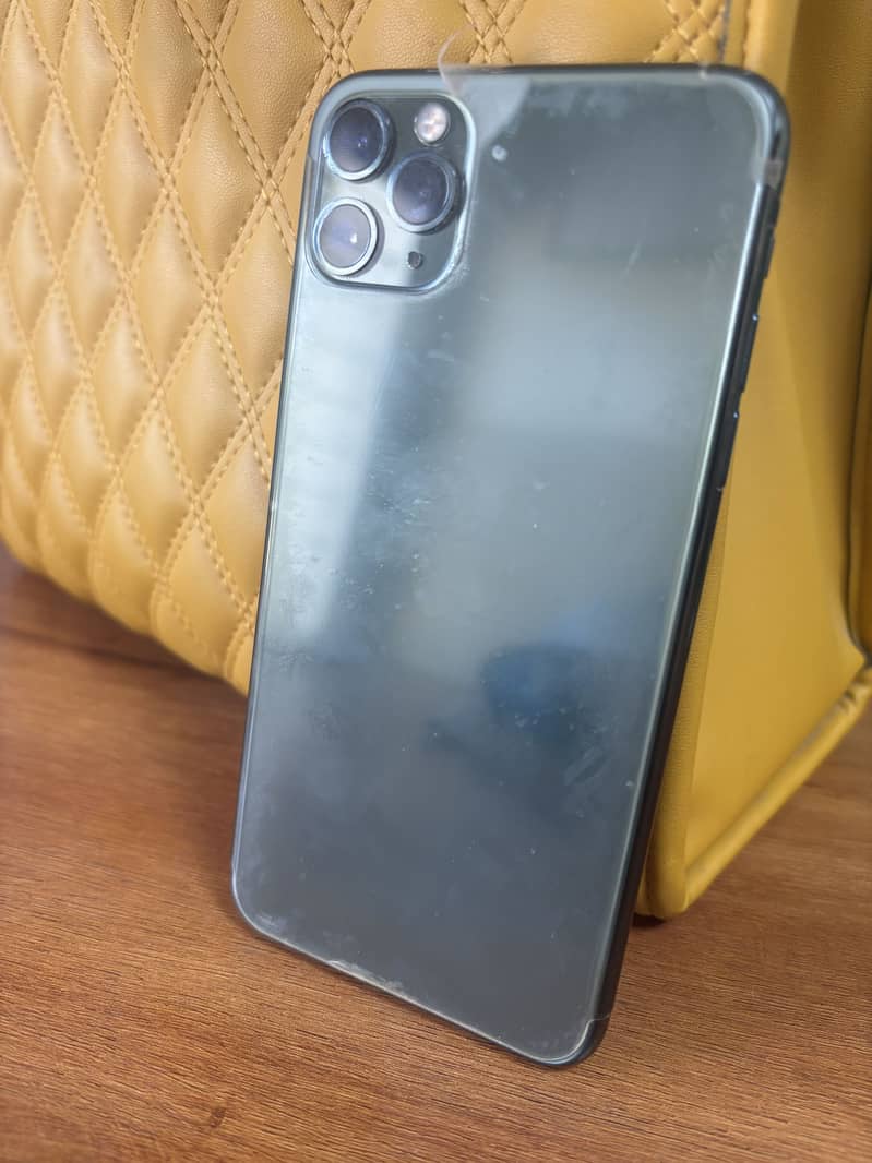 Apple iPhone 11 Pro Max 2