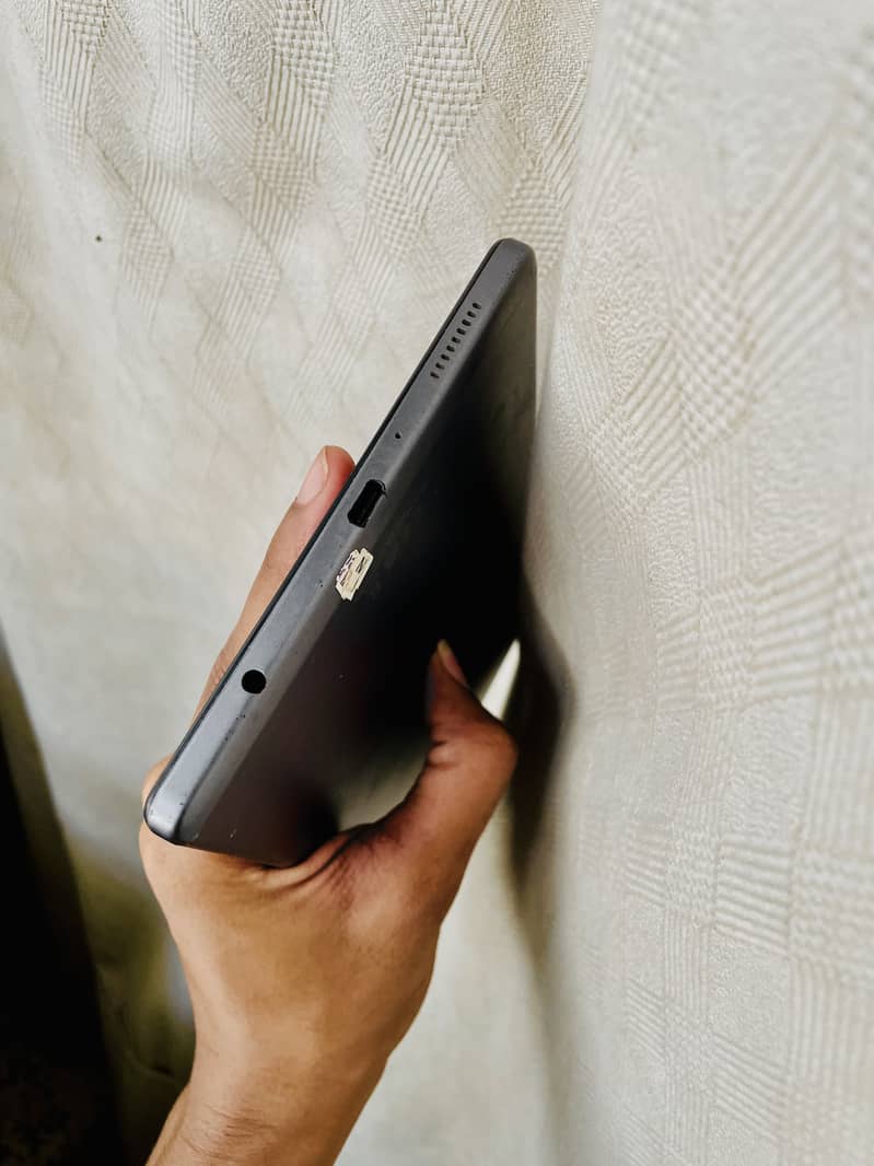 Samsung Tab A7 Lite 4