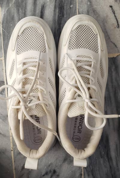 Warrior White Sneakers | Size 40 | Slightly Used | 9/10 Condition