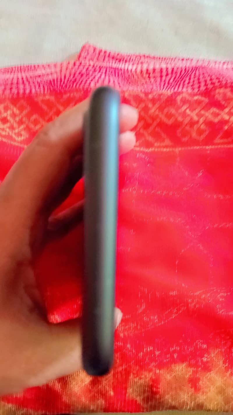 Apple iPhone 11 2