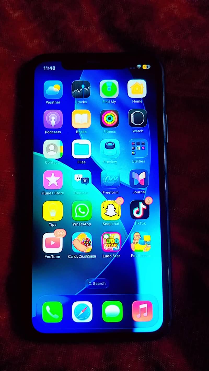 Apple iPhone 11 4