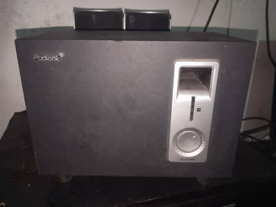 audionic computer speakers . exchange possible