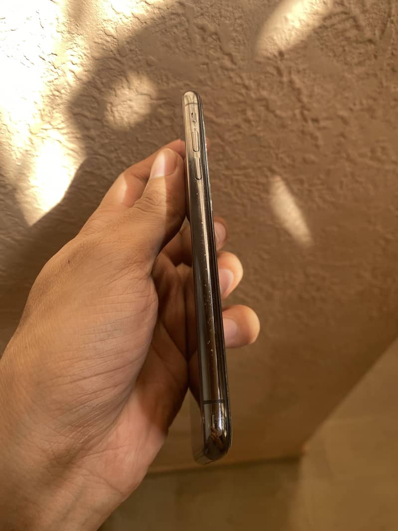 Apple iPhone X 1