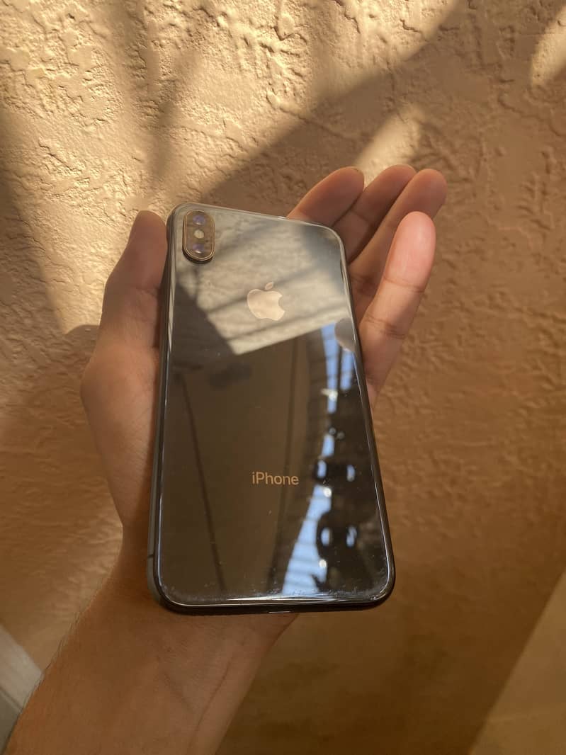 Apple iPhone X 5