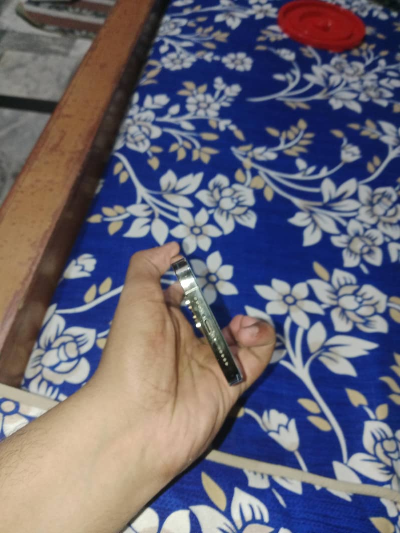 Apple iPhone 14 Pro condition 10/10 3