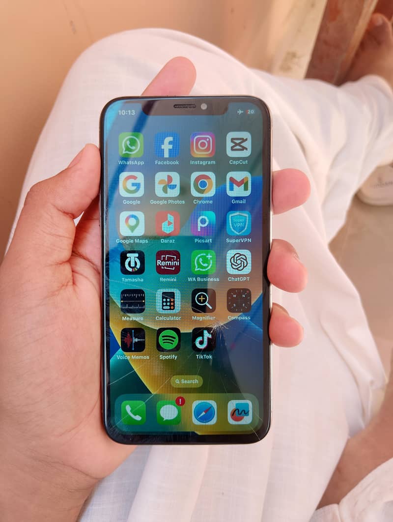 iPhone seller 2