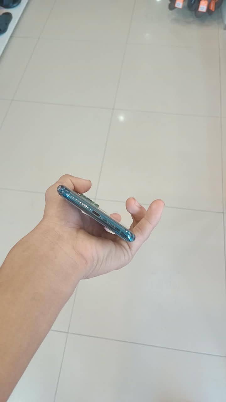 Apple iPhone 11 Pro Max 3