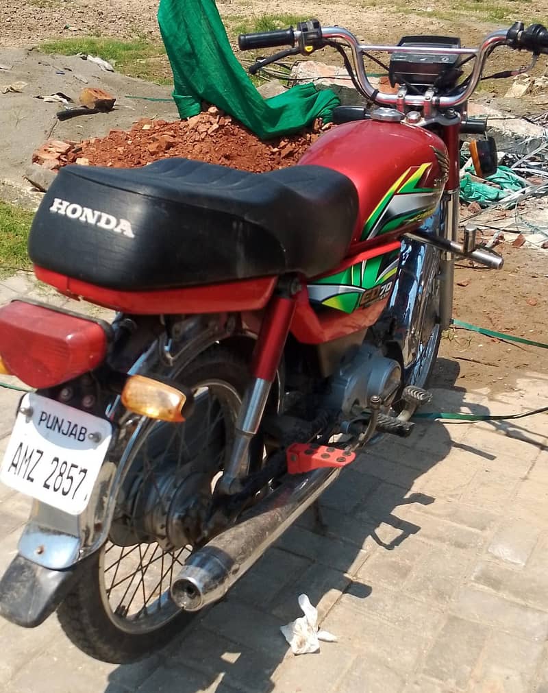 CD 70 RED 1