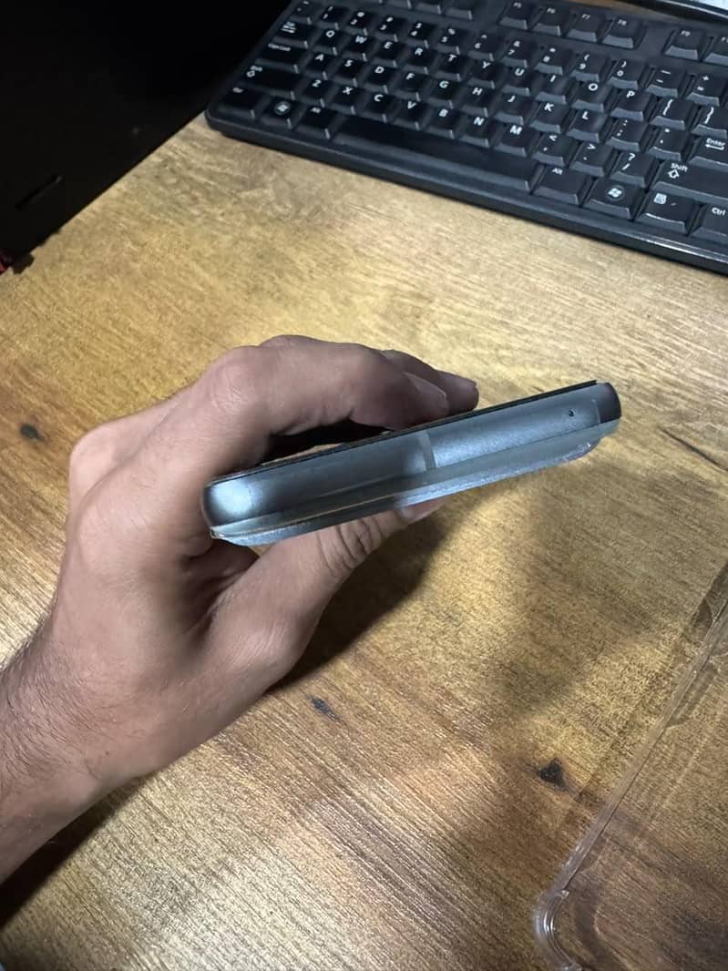 Google Pixel 8 2