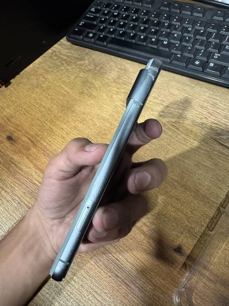 Google Pixel 8 5