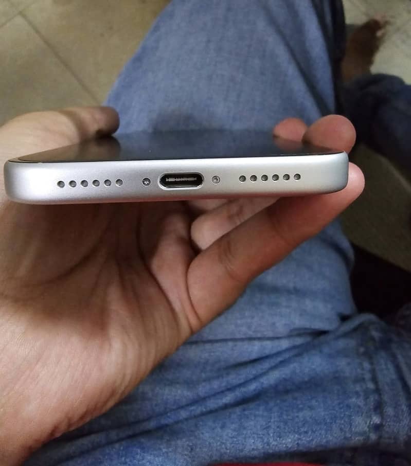 Apple iPhone 17 Pro Max 2