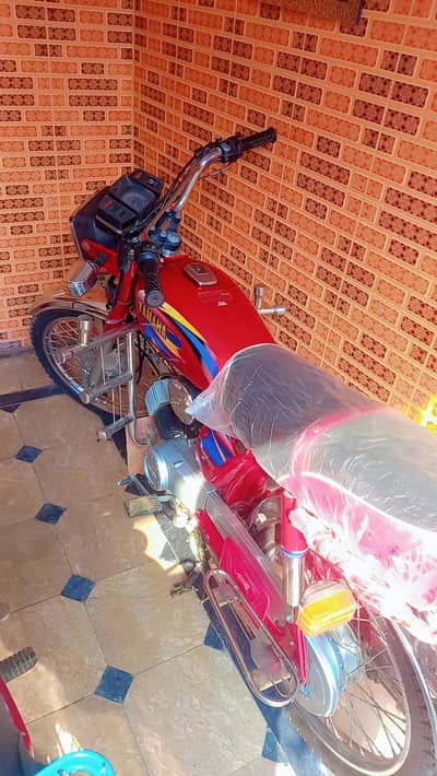 yahma jeniun condition lush bike 2012 model orginal halat