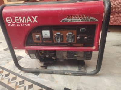 3kv Elemax generator slightly used