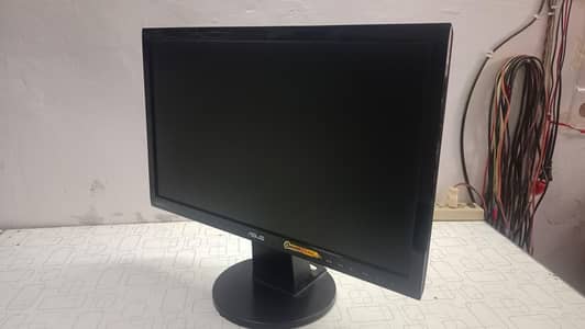 ASUS GAMING LED 24 INCH ALL OK