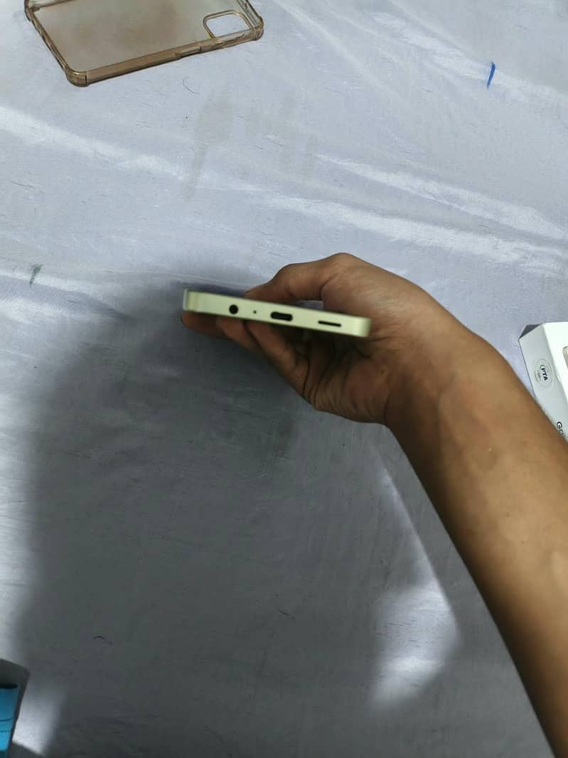 Samsung Mobile A06 3