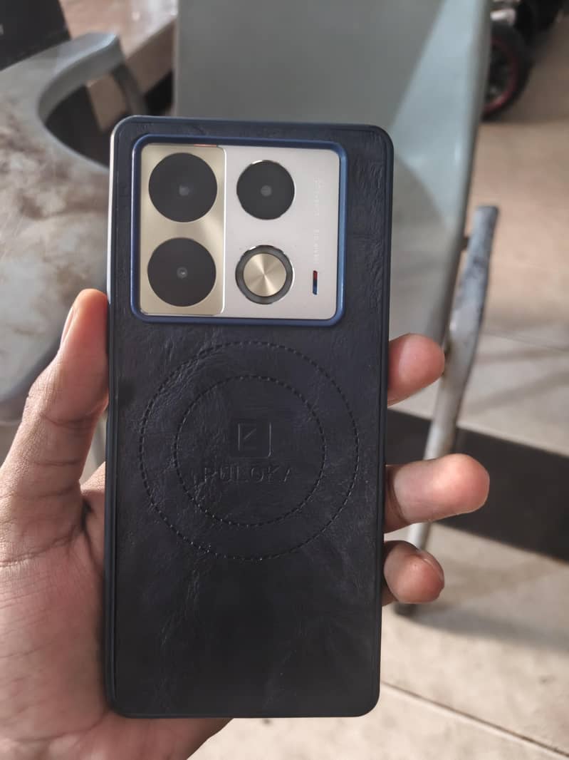 Infinix Note 40 Pro 0