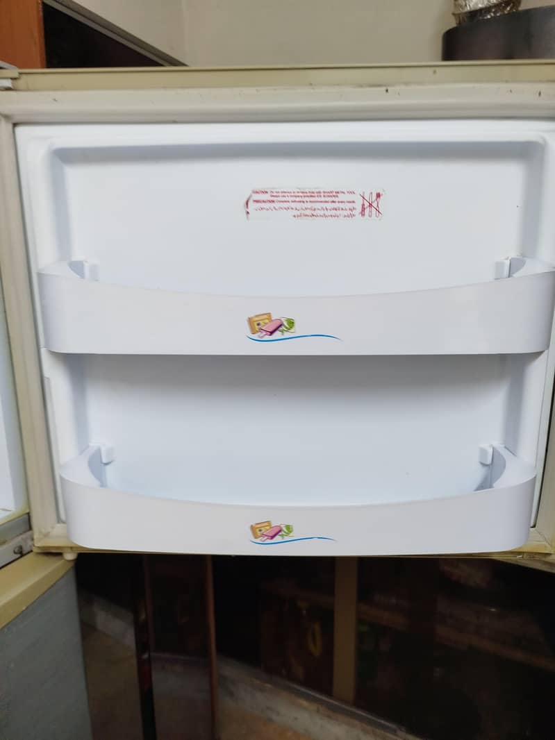 used refrigerator 0
