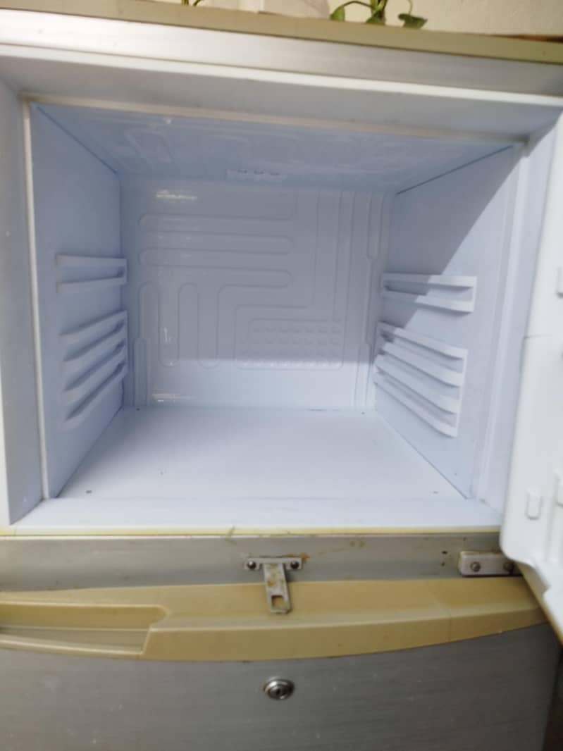 used refrigerator 2
