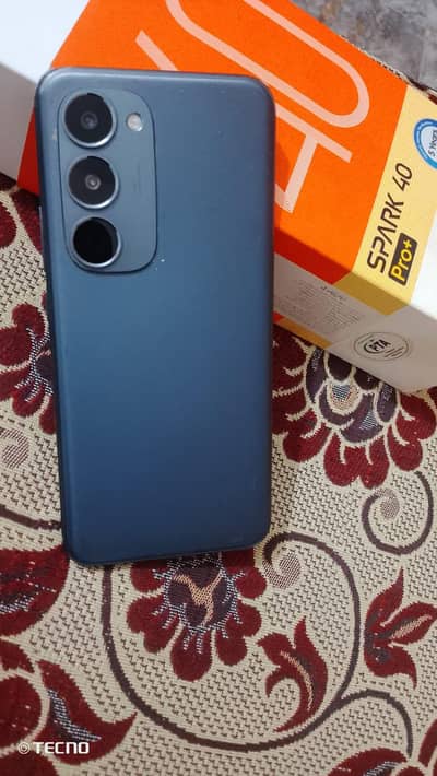 Tecno spark 40 pro plus