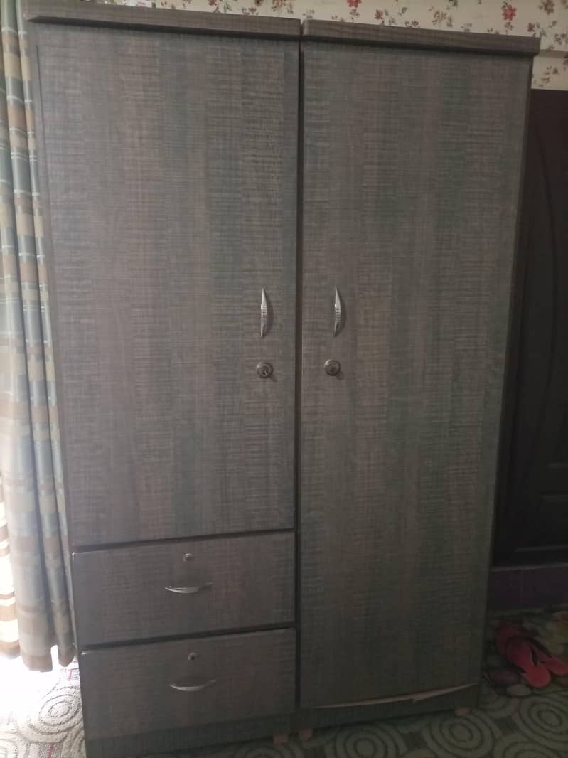 good condition bed set 3