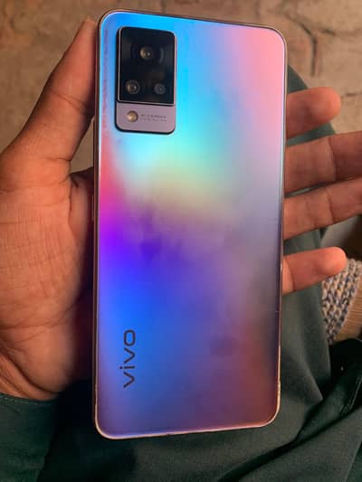 Vivo V21 8.128  with box