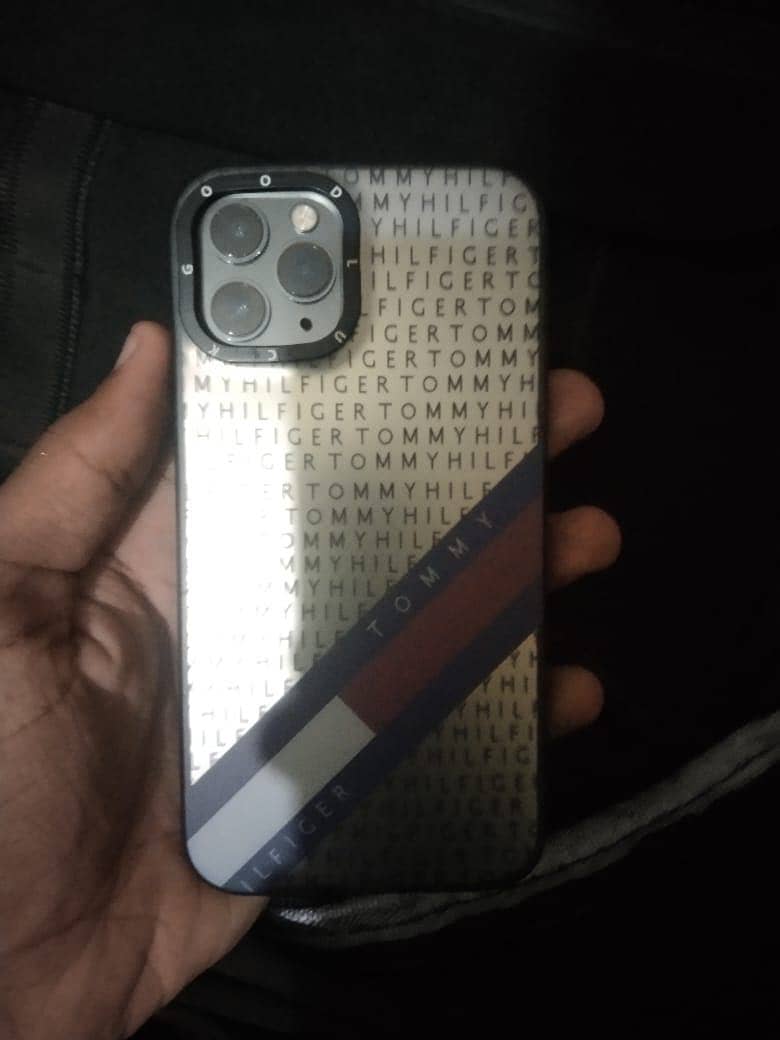 Apple iPhone 11 Pro 1