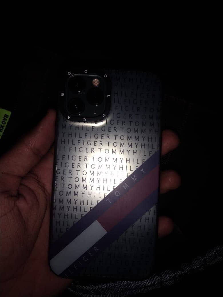 Apple iPhone 11 Pro 2