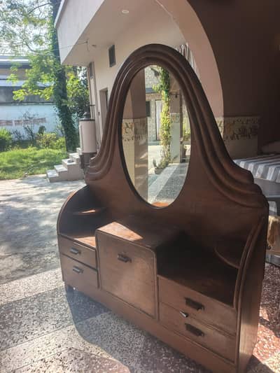 Dressing table for sale