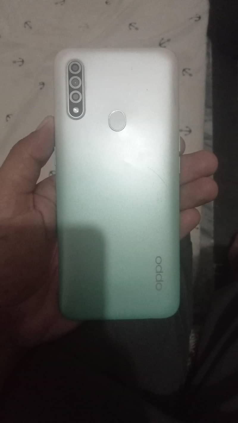 OPPO A31 2