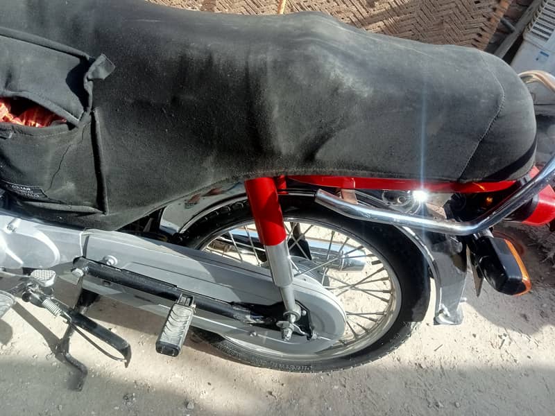 Honda CD 70 2016 5