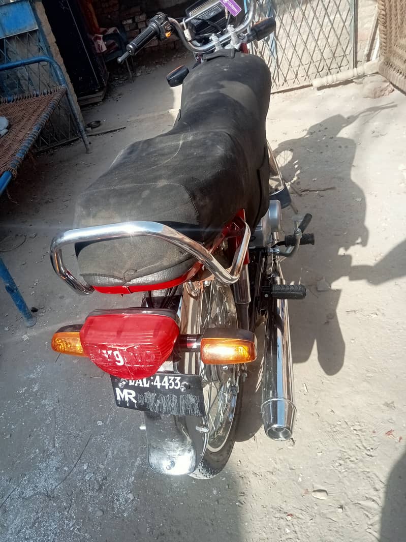 Honda CD 70 2016 7
