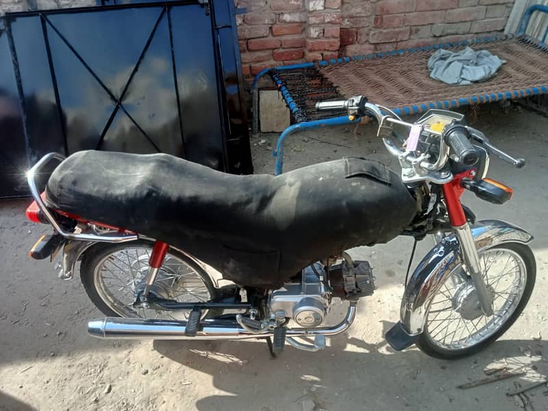 Honda CD 70 2016 9