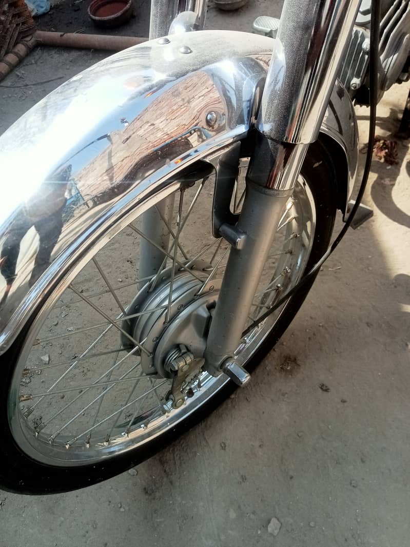 Honda CD 70 2016 12