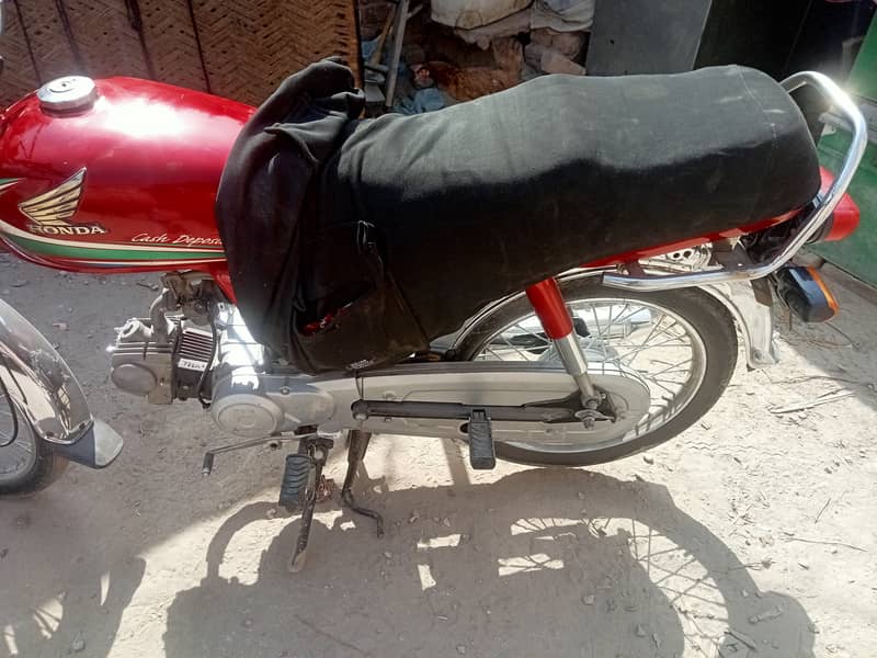 Honda CD 70 2016 14